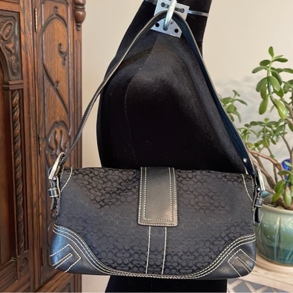 COACH soho flap - Picture 2 of 6